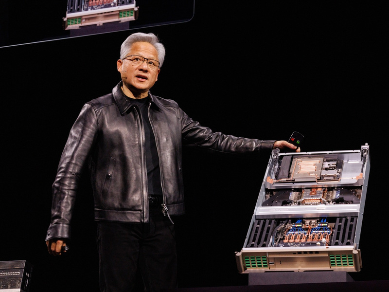 Глава Nvidia отверг опасения по поводу перепроизводства памяти